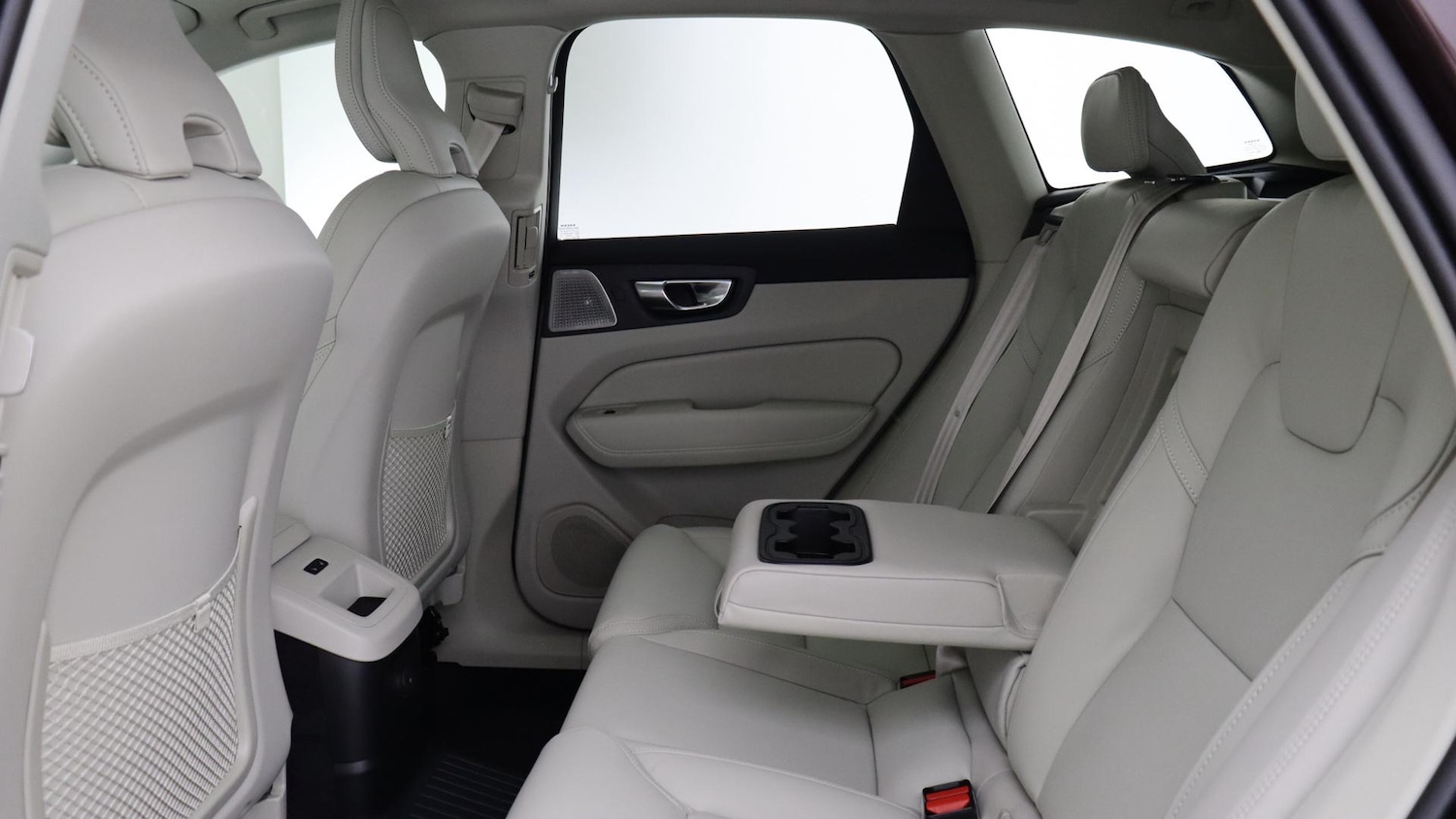 Used Volvo XC60 2025 for sale - 76072846: Photo 35