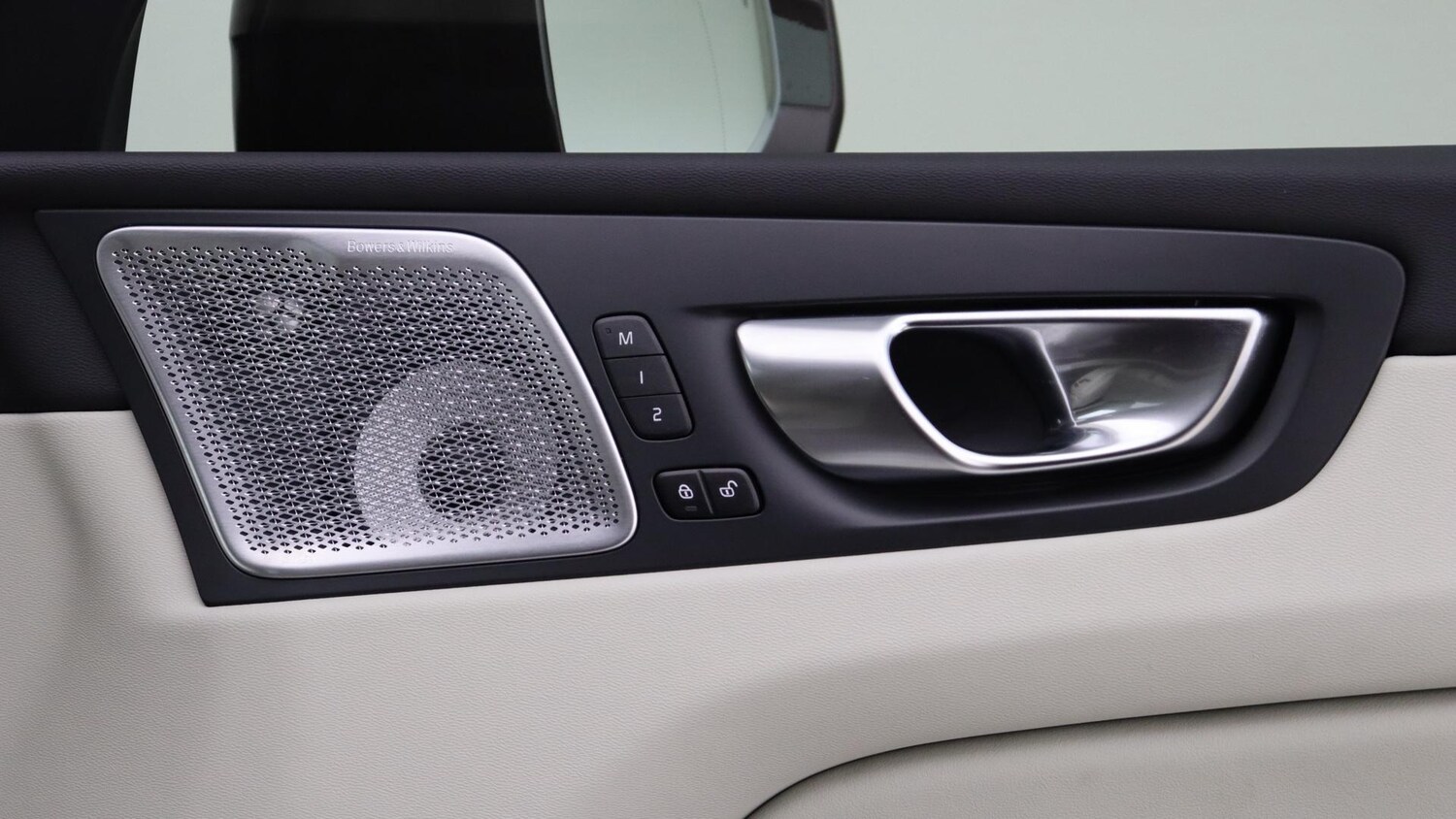 Used Volvo XC60 2025 for sale - 76072846: Photo 36