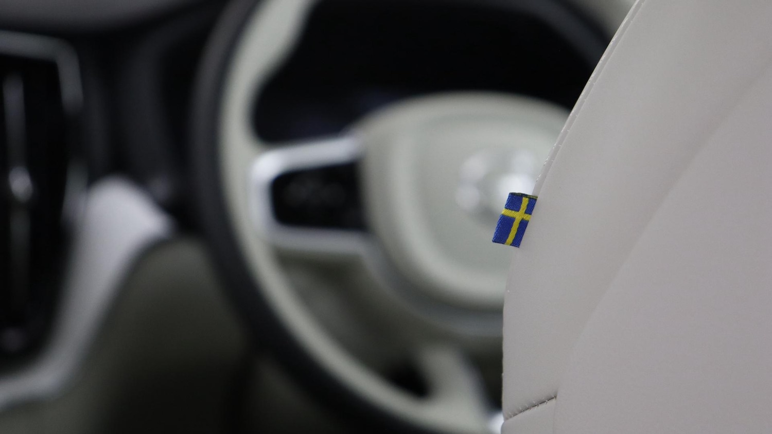 Used Volvo XC60 2025 for sale - 76072846: Photo 37