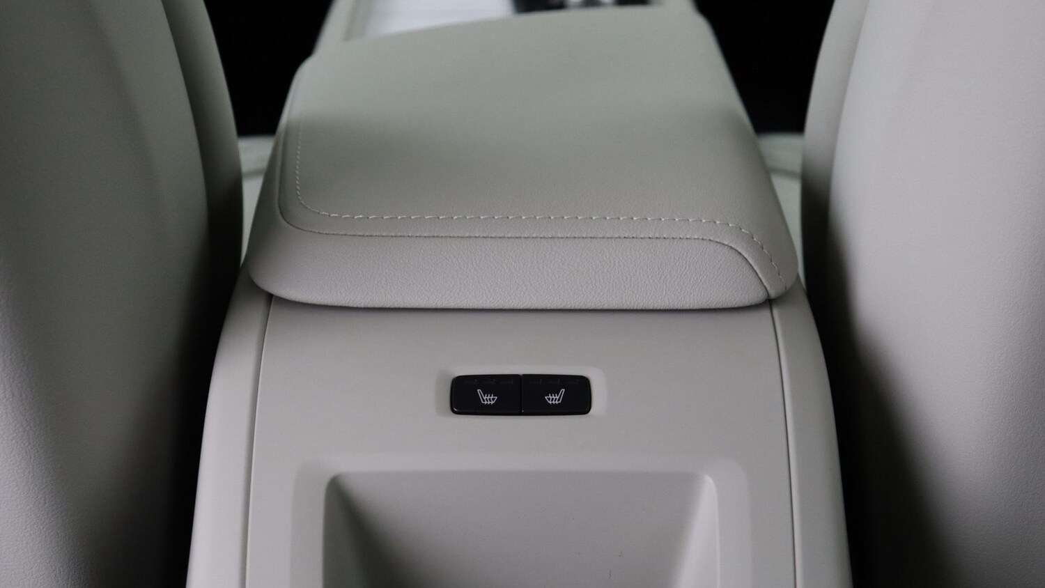Used Volvo XC60 2025 for sale - 76072846: Photo 38