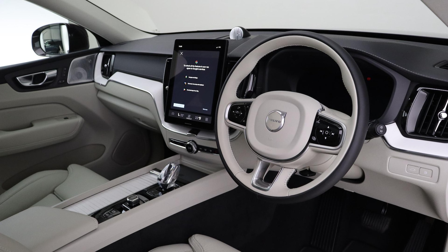 Used Volvo XC60 2025 for sale - 76072846: Photo 4