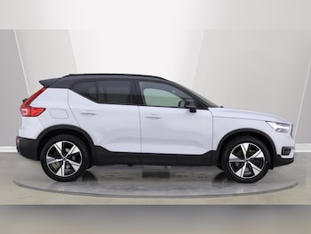 Used Volvo XC40 2021 for sale - 75531180: Photo