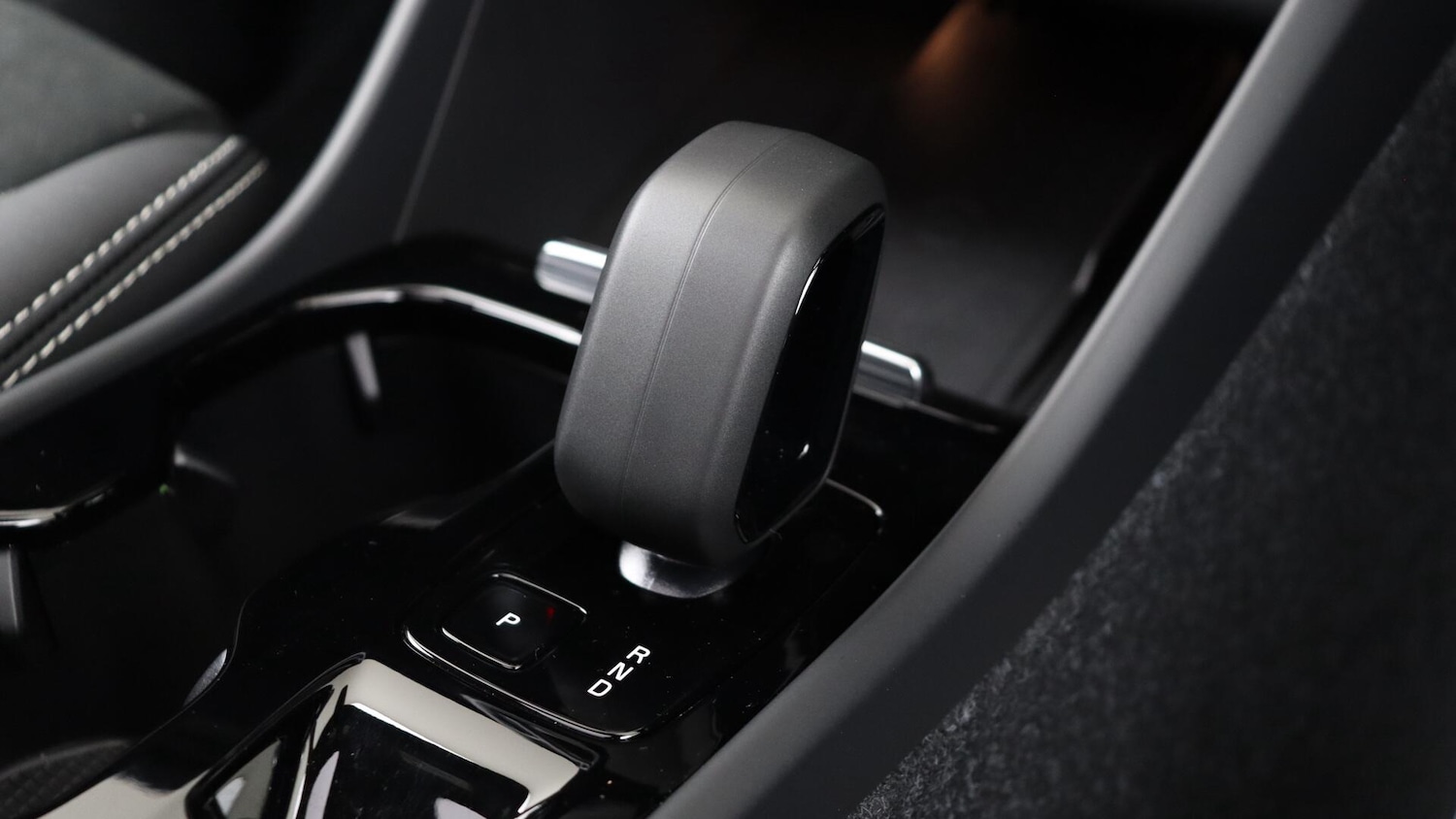 Used Volvo XC40 2025 for sale - 76138580: Photo 23