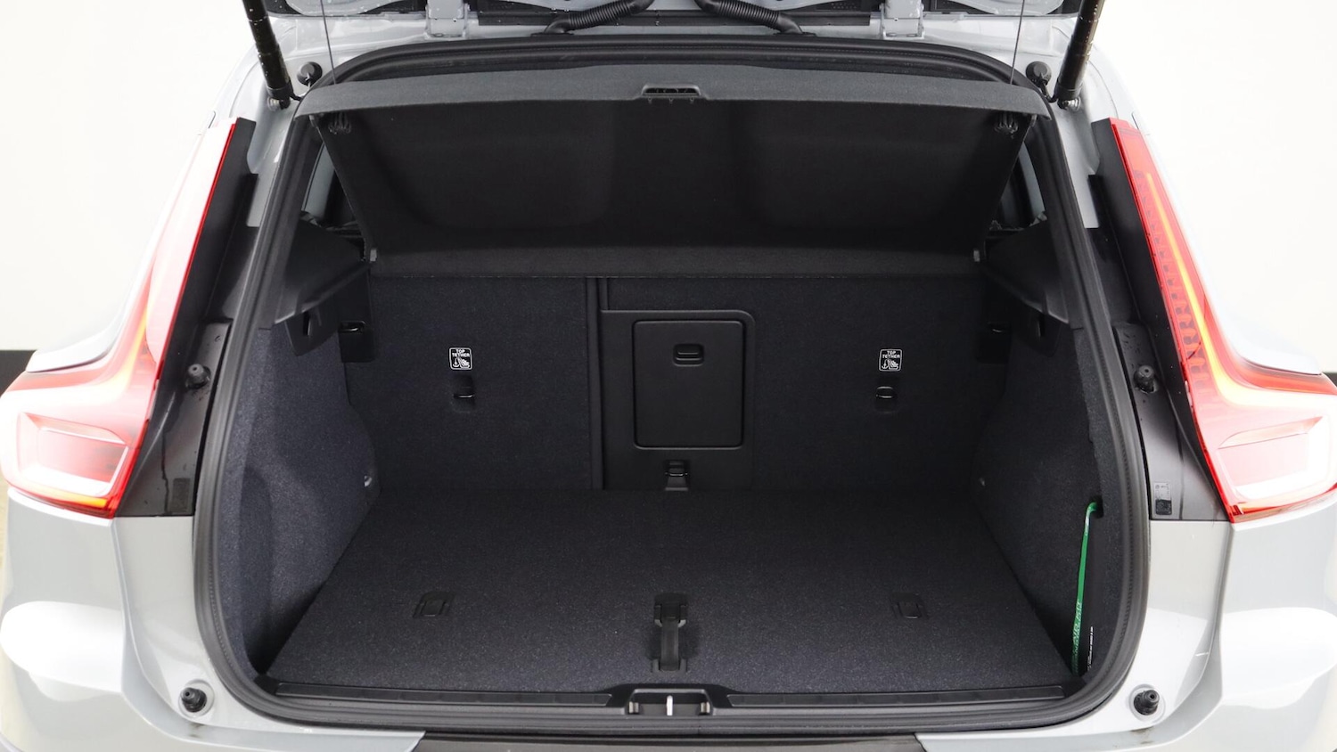 Used Volvo XC40 2025 for sale - 76138580: Photo 40
