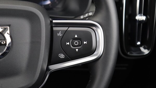 Used Volvo XC40 2025 for sale - 76189248: Photo 21
