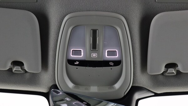 Used Volvo XC40 2025 for sale - 76189248: Photo 27
