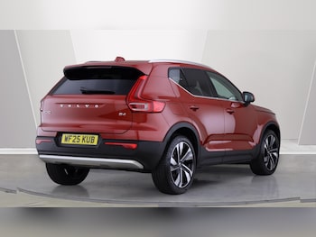 Used Volvo XC40 2025 for sale - 76189248: Photo 2
