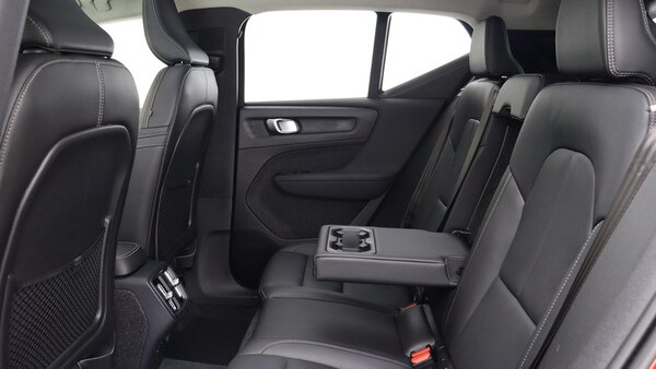 Used Volvo XC40 2025 for sale - 76189248: Photo 32