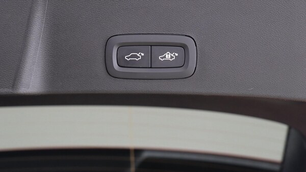 Used Volvo XC40 2025 for sale - 76189248: Photo 34