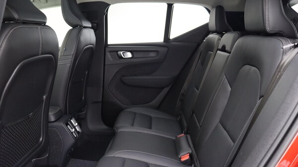 Used Volvo XC40 2025 for sale - 76189248: Photo 41