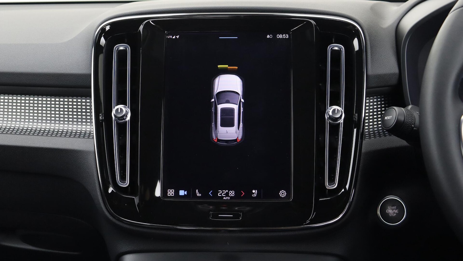 Used Volvo XC40 2023 for sale - 75808769: Photo 37