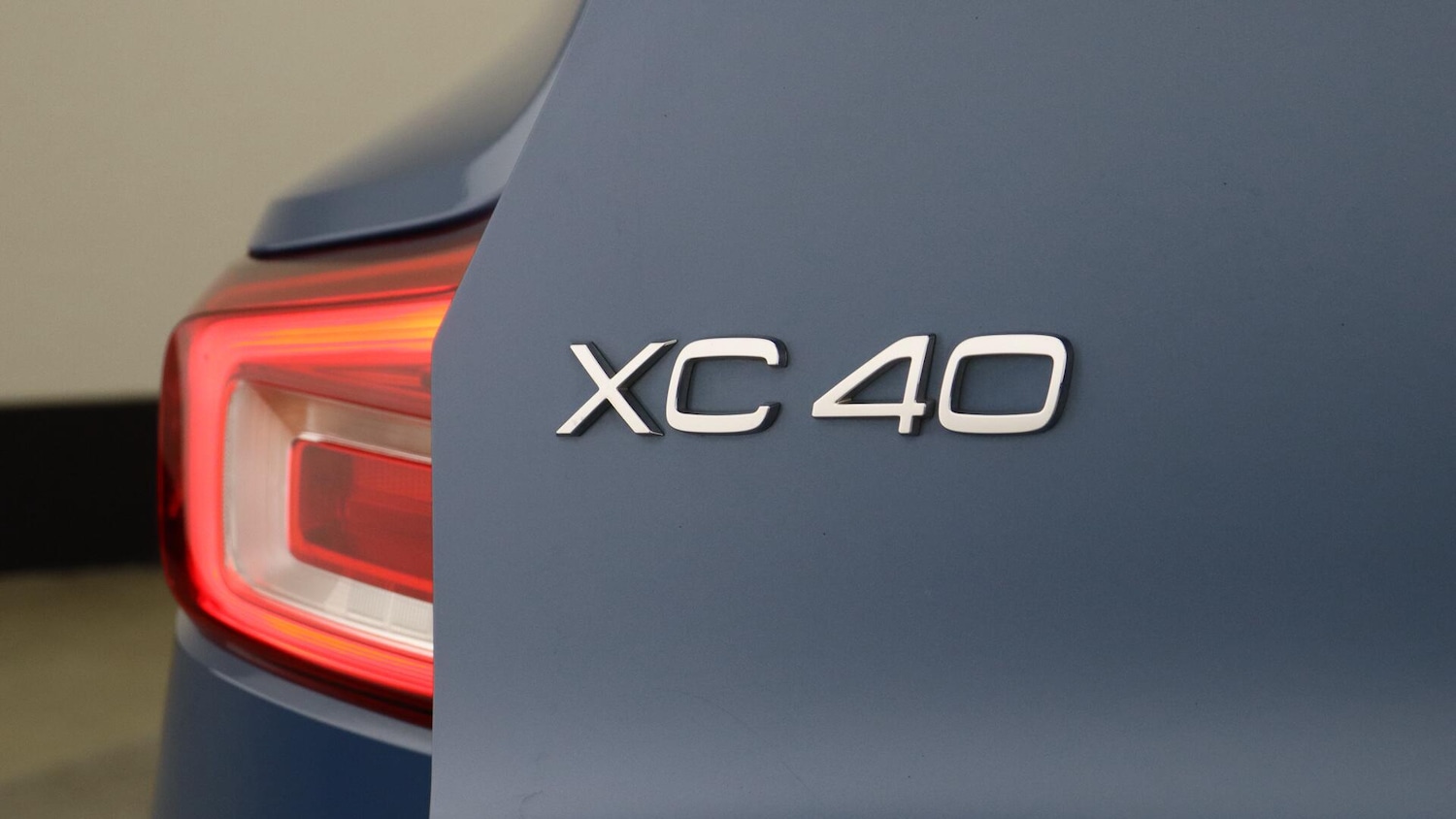 Used Volvo XC40 2023 for sale - 75808769: Photo 40