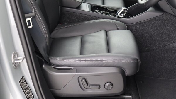 Used Volvo XC40 2025 for sale - 76188439: Photo 29