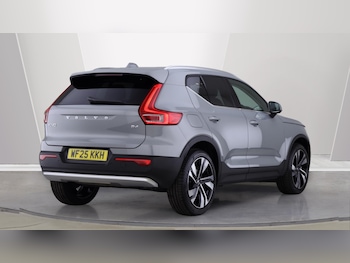 Used Volvo XC40 2025 for sale - 76188439: Photo 2