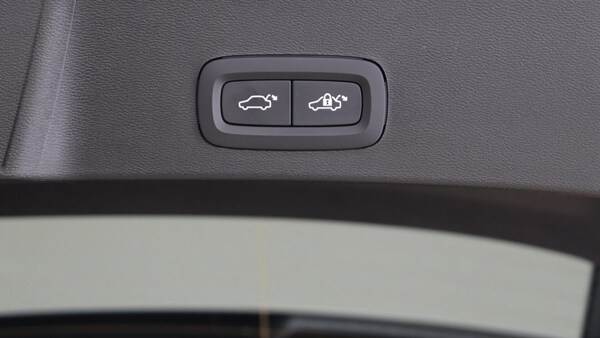 Used Volvo XC40 2025 for sale - 76188439: Photo 34