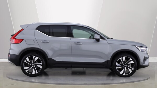 Used Volvo XC40 2025 for sale - 76188439: Photo 3