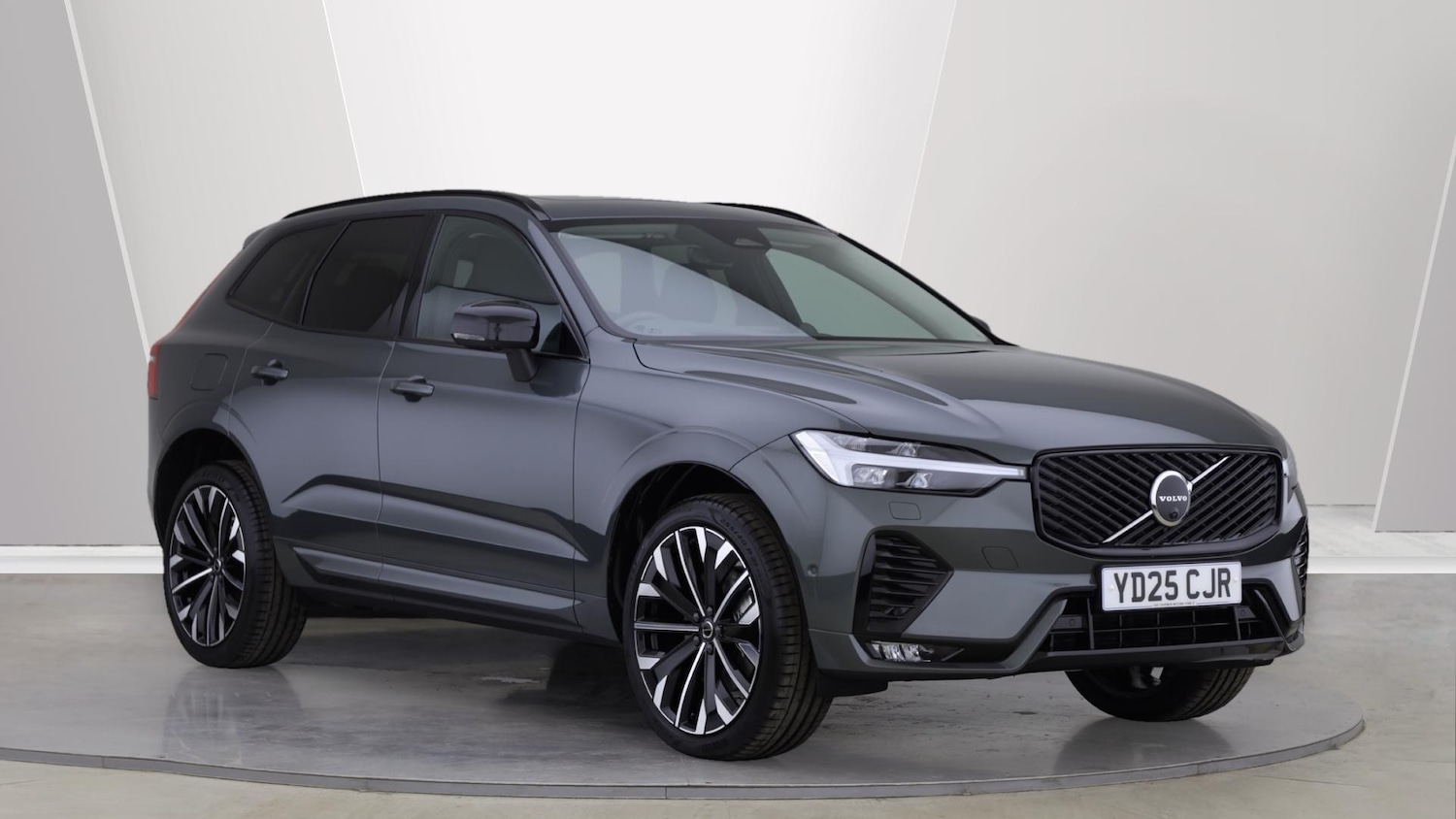 Used Volvo XC60 2025 for sale - 76060442: Photo 1