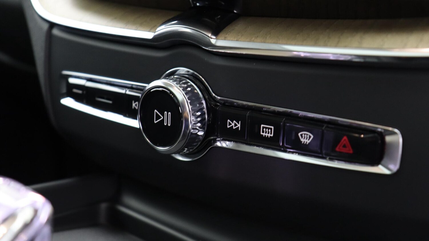 Used Volvo XC60 2025 for sale - 76060442: Photo 52
