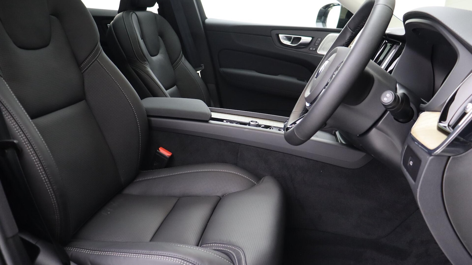 Used Volvo XC60 2025 for sale - 76060442: Photo 63