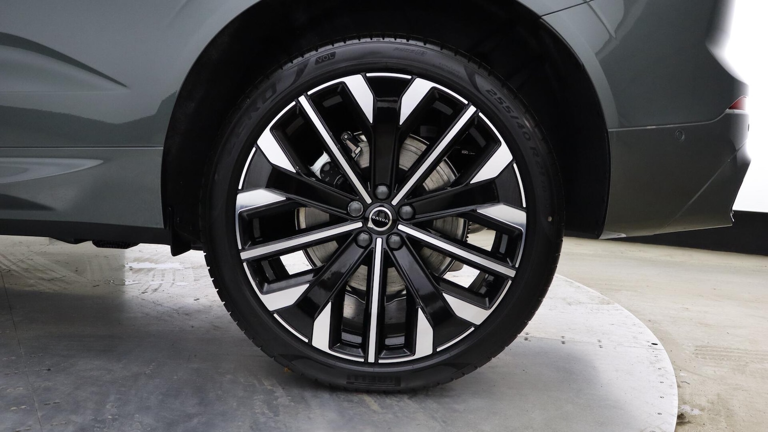 Used Volvo XC60 2025 for sale - 76060442: Photo 9