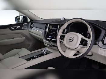 Used Volvo XC60 2025 for sale - 75563386: Photo