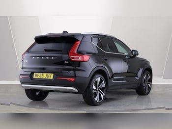 Used Volvo XC40 2025 for sale - 76158975: Photo 2