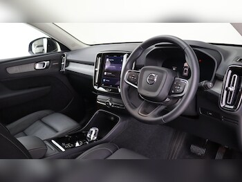 Used Volvo XC40 2025 for sale - 76158975: Photo 4