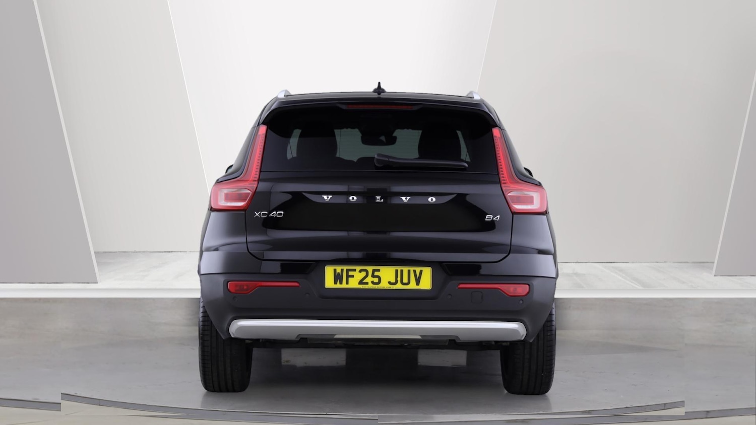 Used Volvo XC40 2025 for sale - 76158975: Photo 7