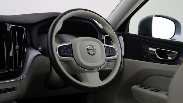Used Volvo XC60 2020 for sale - 76294552: Photo 10