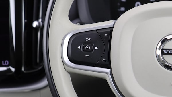 Used Volvo XC60 2020 for sale - 76294552: Photo 20