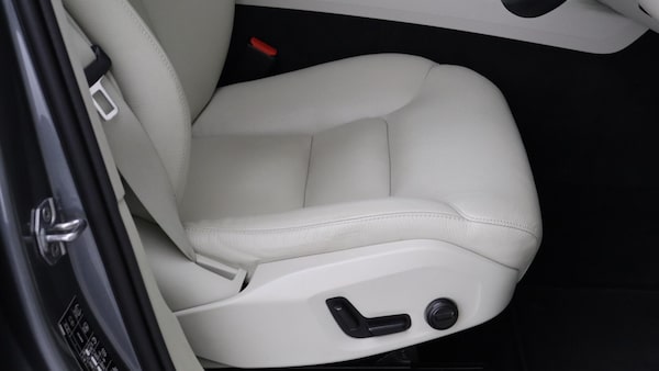 Used Volvo XC60 2020 for sale - 76294552: Photo 28