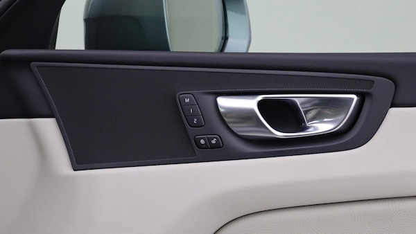 Used Volvo XC60 2020 for sale - 76294552: Photo 37