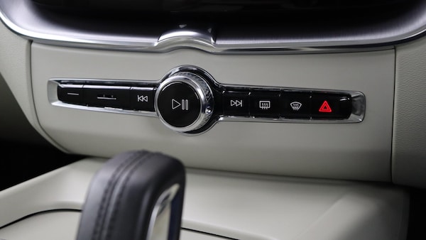 Used Volvo XC60 2020 for sale - 76294552: Photo 39