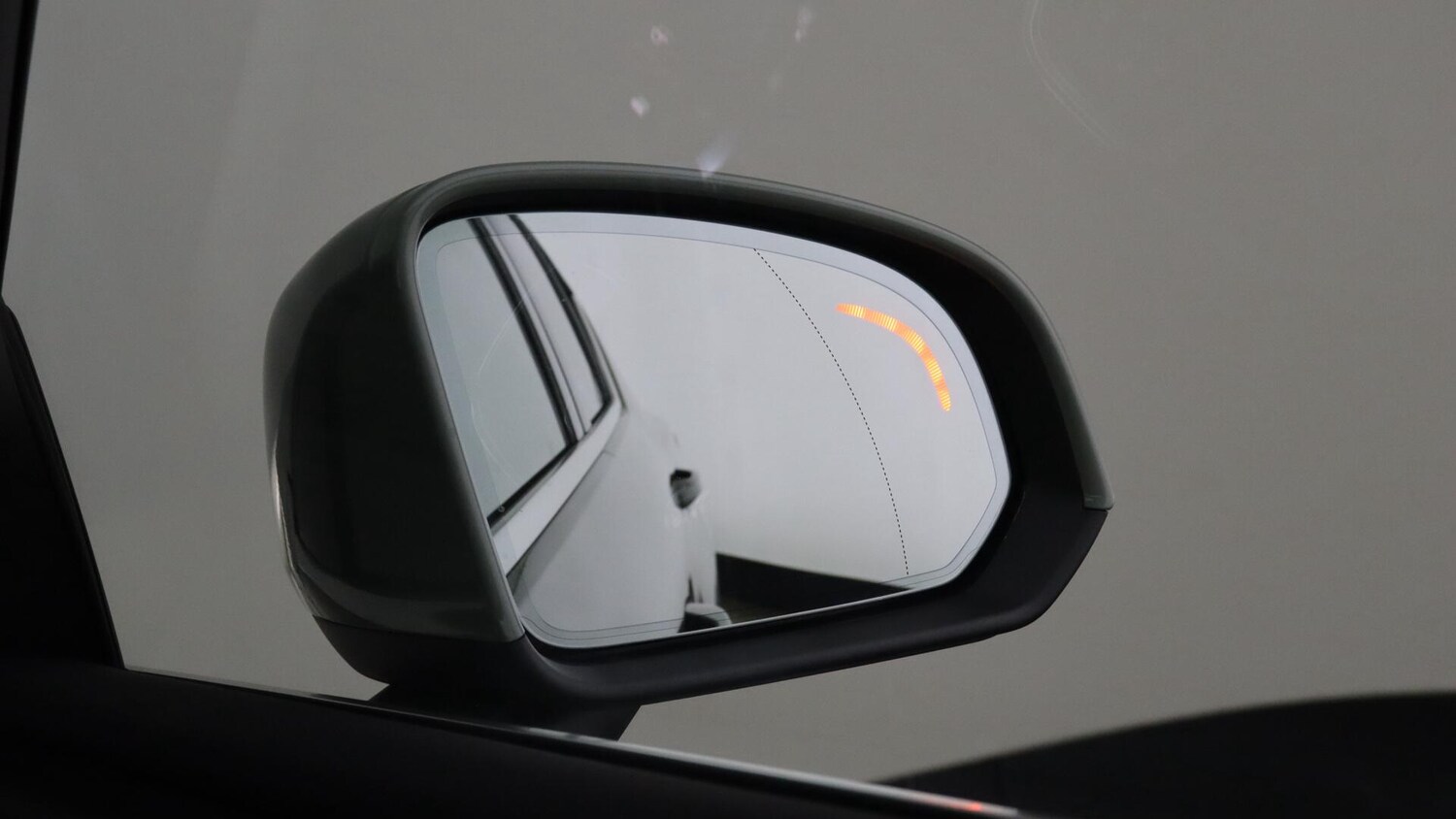 Used Volvo XC40 2025 for sale - 76012813: Photo 31