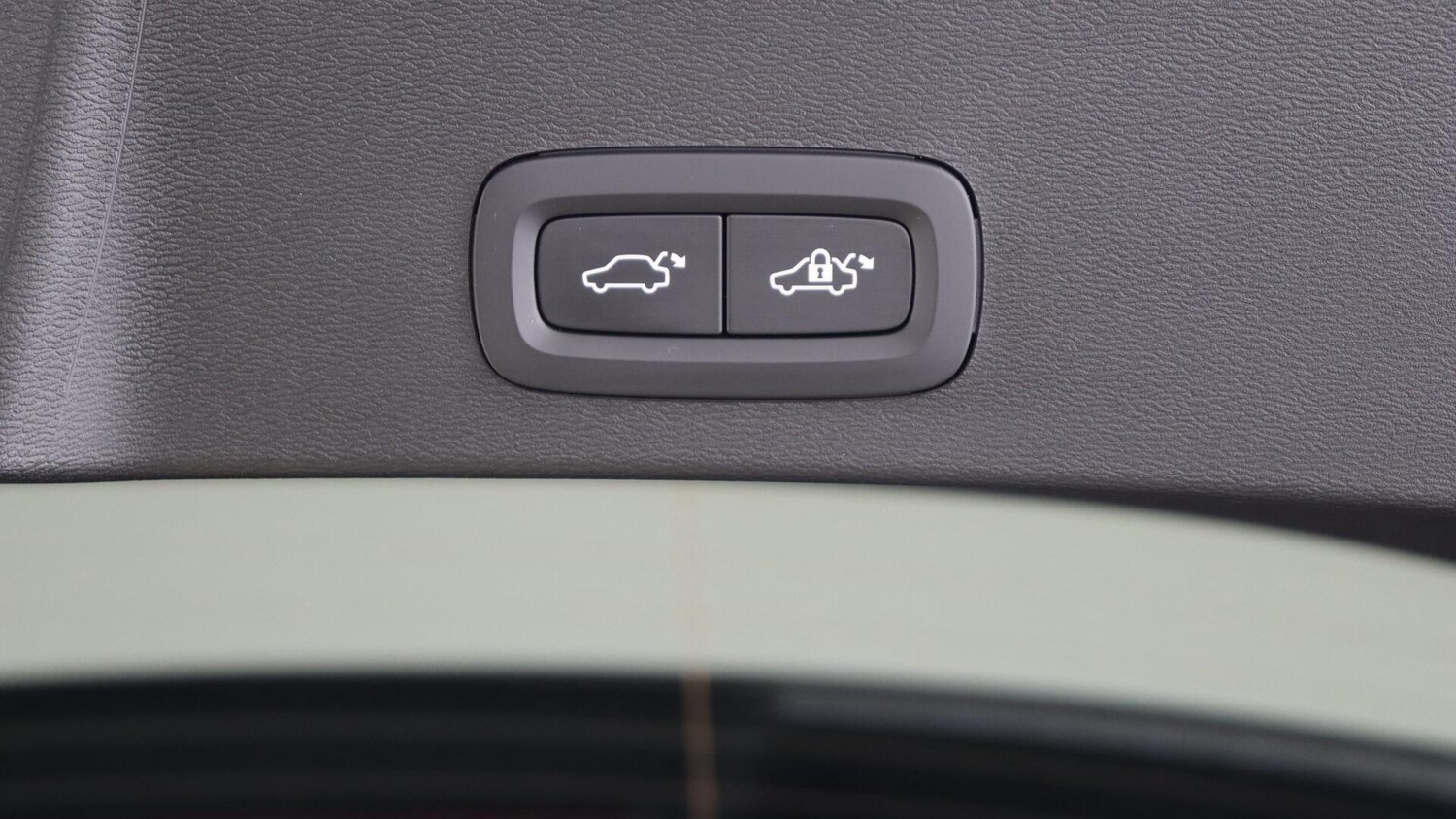 Used Volvo XC40 2025 for sale - 76012813: Photo 34