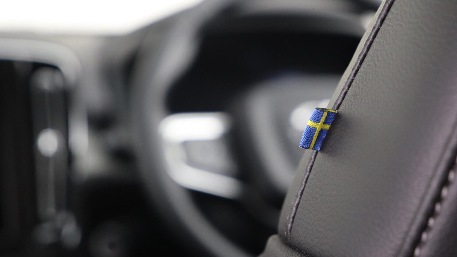Used Volvo XC40 2025 for sale - 76012813: Photo 41