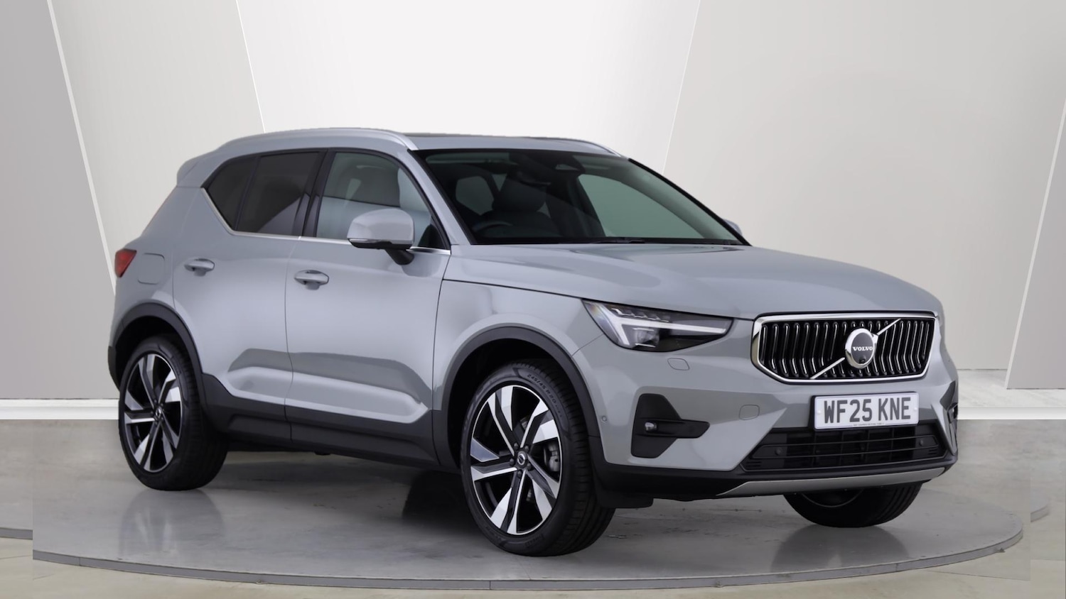 Used Volvo XC40 2025 for sale - 76158683: Photo 1