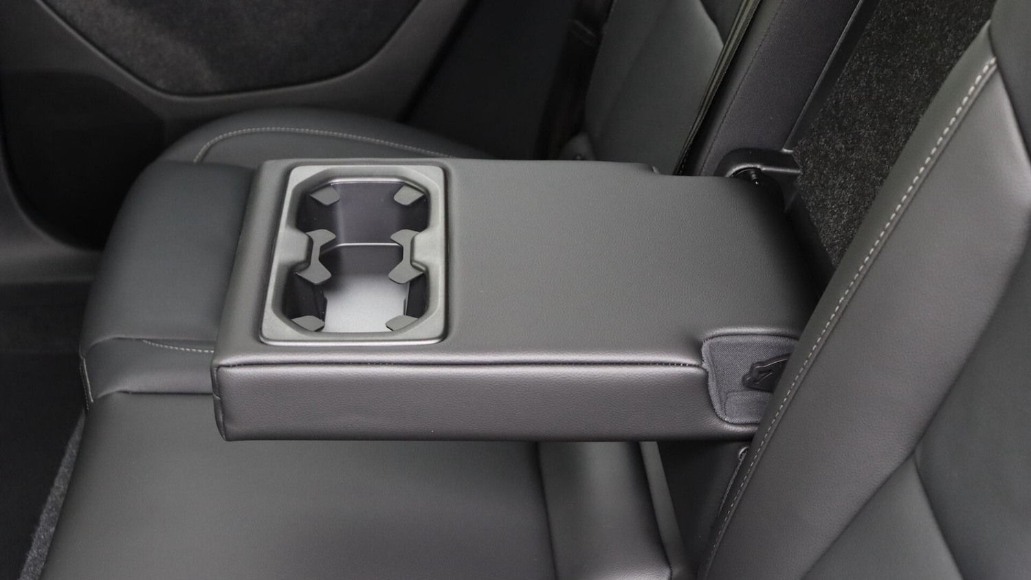 Used Volvo XC40 2025 for sale - 76158683: Photo 33