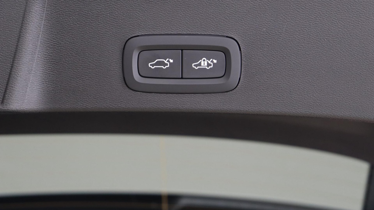 Used Volvo XC40 2025 for sale - 76158683: Photo 34
