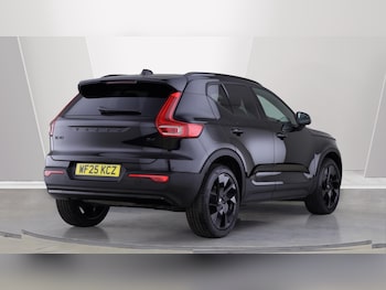 Used Volvo XC40 2025 for sale - 76327310: Photo 2
