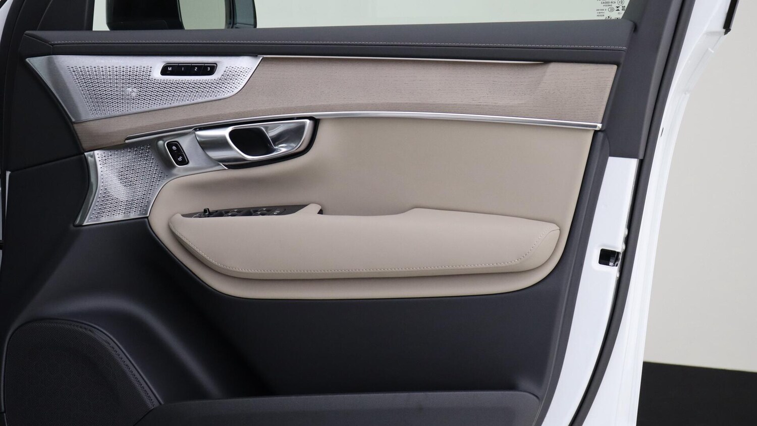 Used Volvo XC90 2025 for sale - 76085345: Photo 28