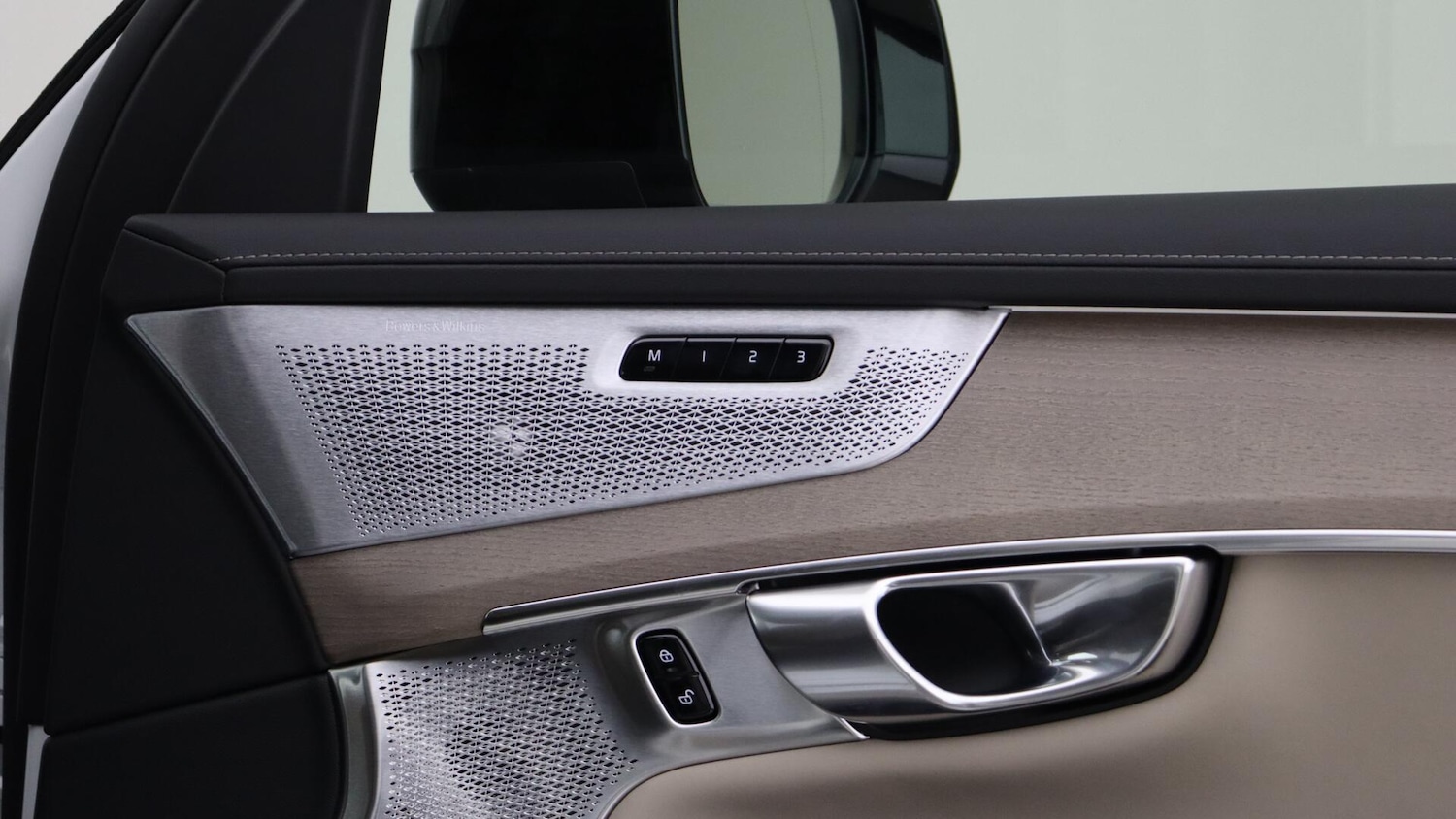 Used Volvo XC90 2025 for sale - 76085345: Photo 41