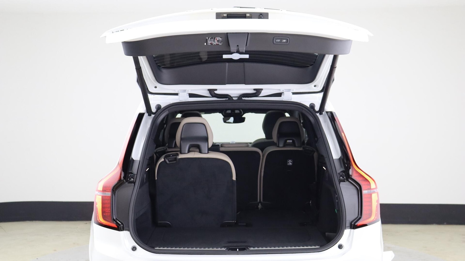 Used Volvo XC90 2025 for sale - 76085345: Photo 47