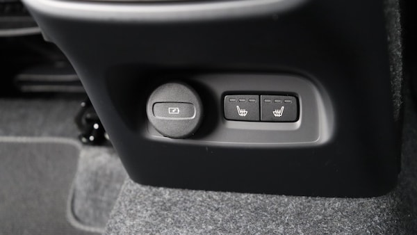 Used Volvo XC40 2025 for sale - 76283520: Photo 37