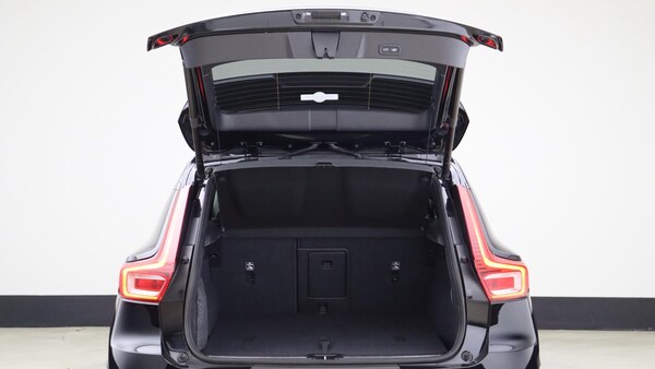 Used Volvo XC40 2025 for sale - 76201227: Photo 13
