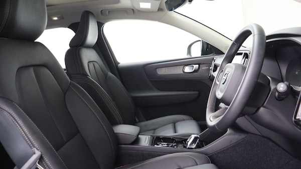 Used Volvo XC40 2025 for sale - 76201227: Photo 14