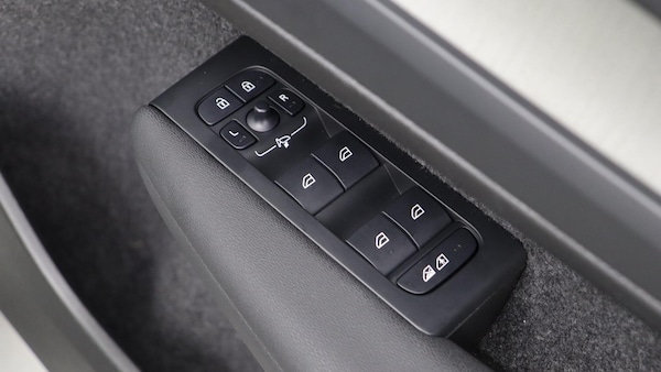 Used Volvo XC40 2025 for sale - 76200628: Photo 23