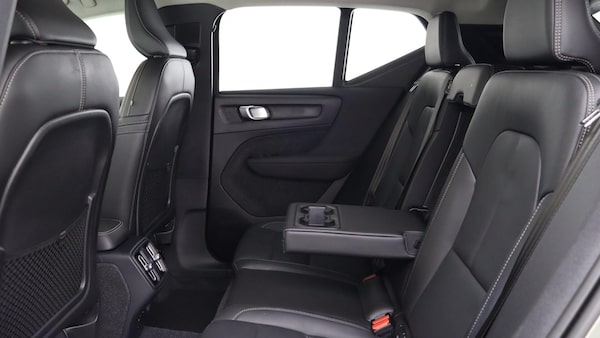 Used Volvo XC40 2025 for sale - 76200628: Photo 32