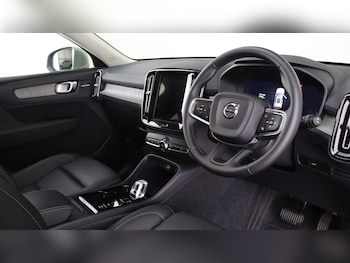 Used Volvo XC40 2025 for sale - 76200628: Photo