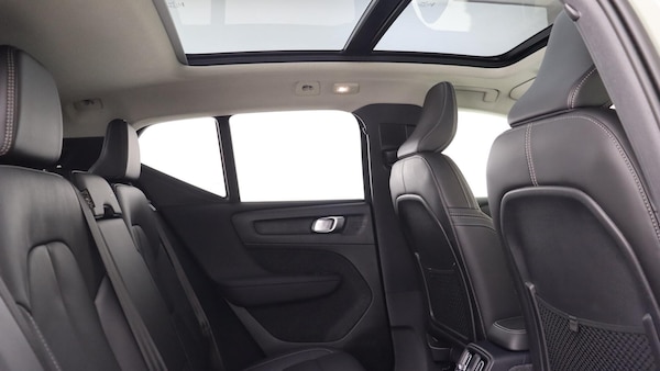 Used Volvo XC40 2025 for sale - 76200628: Photo 6
